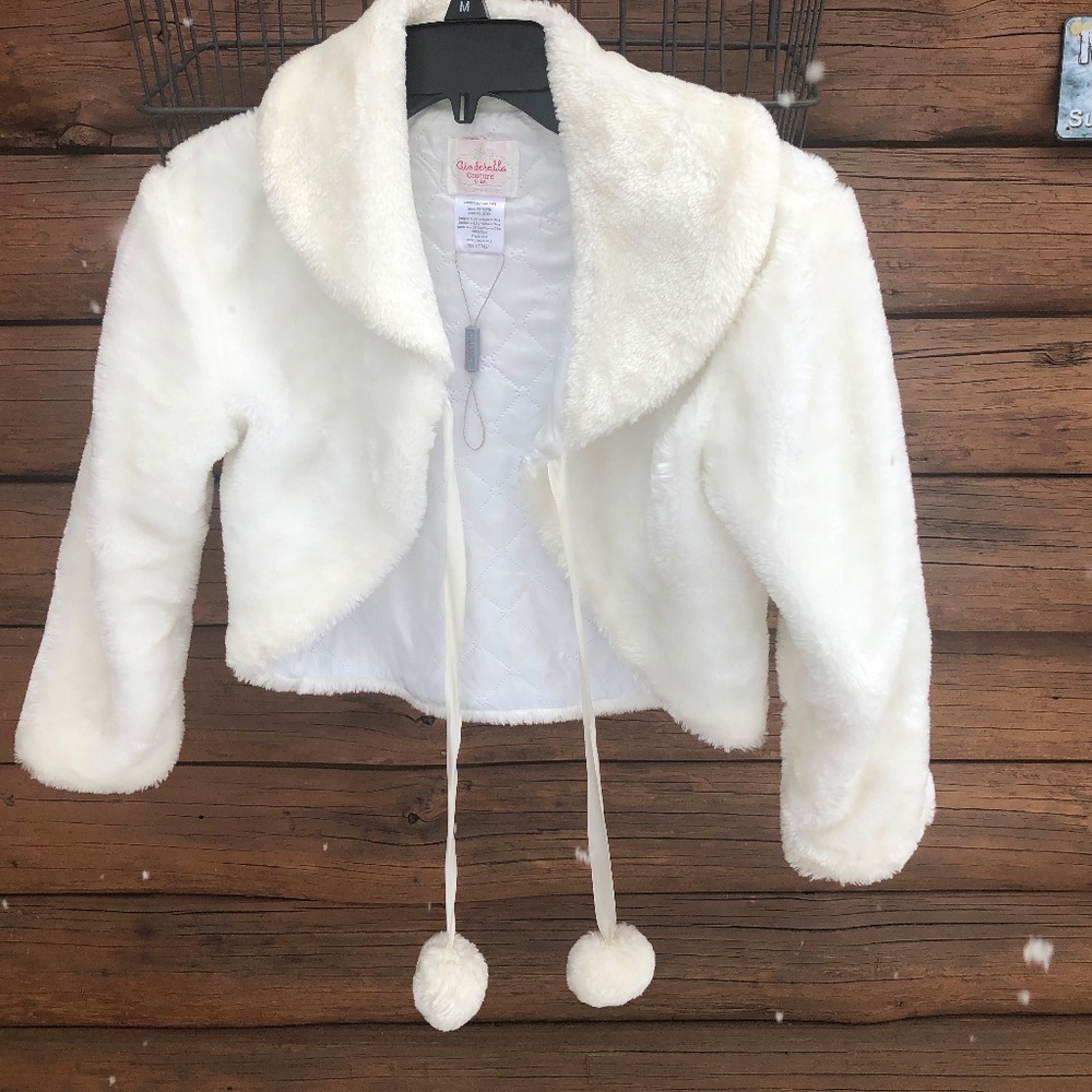 Furry white short jacket